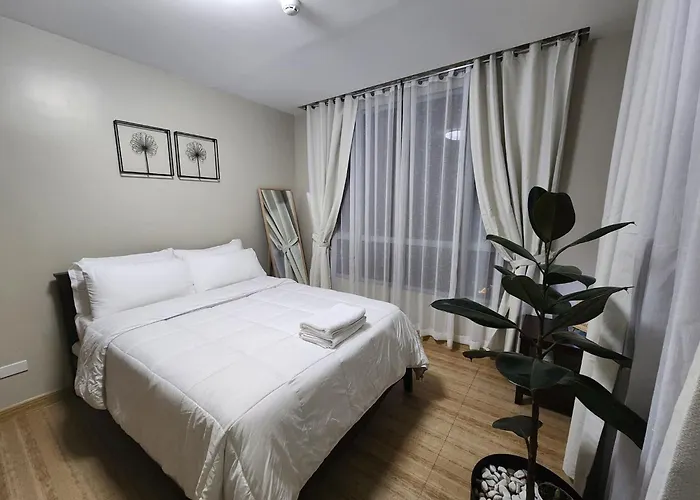 Panoramic Skyline Views Cozy Vibes Near It Holiday home *