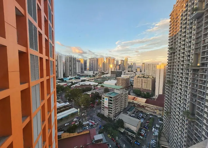 Panoramic Skyline Views Cozy Vibes Near It Holiday home *