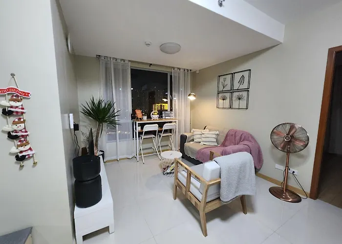 Panoramic Skyline Views Cozy Vibes Near It *